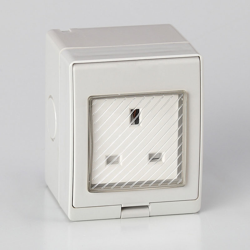 A British Type Socket